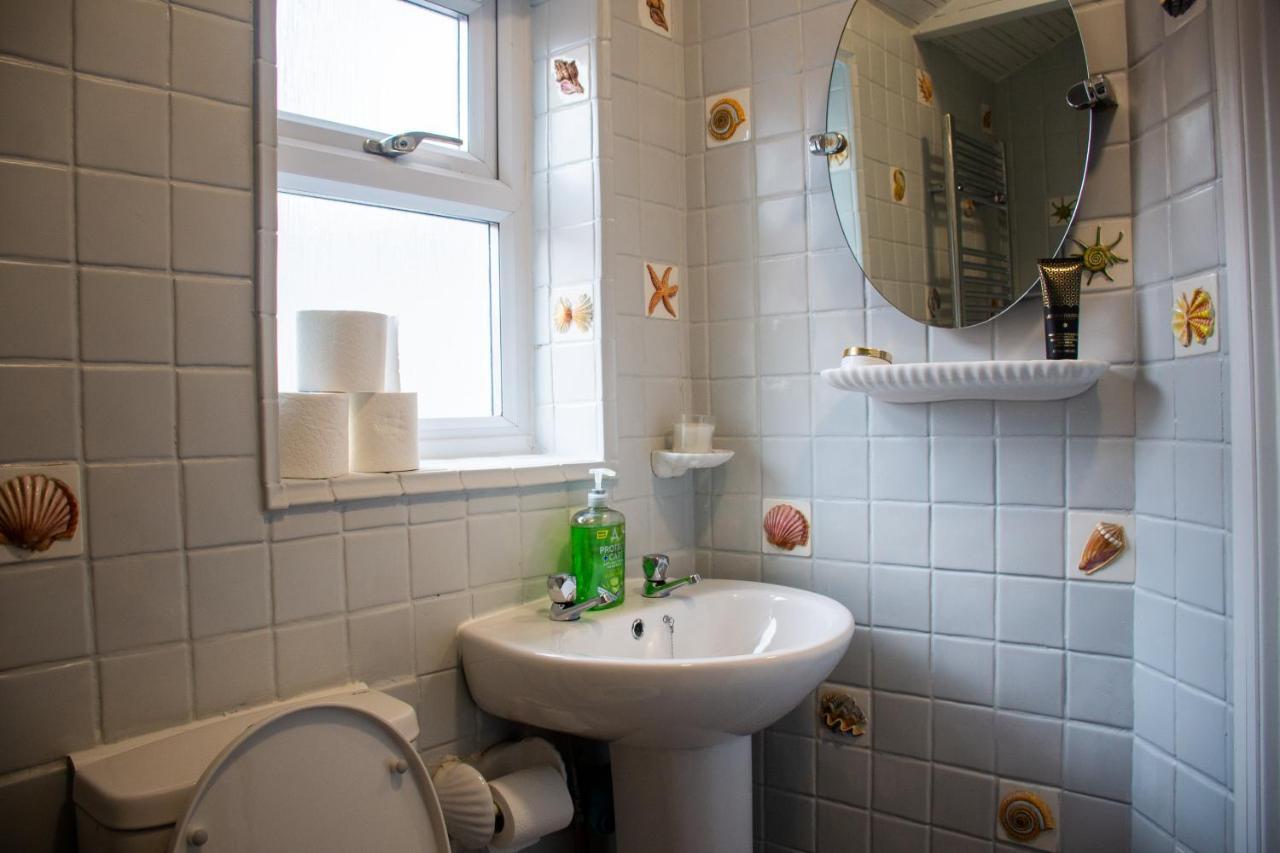 Royale View House- Free Parking, Wifi, Perfect For Contractors And Holiday home *